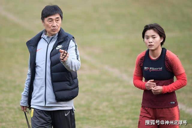 赵继伟高诗岩廖三宁三分8中0！庞峥麟又不用，郭士强在坚持什么？